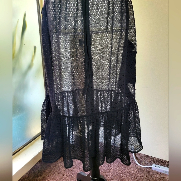 Valentino Black Tropical Floral & Parrot Applique dress - Picture 10 of 10